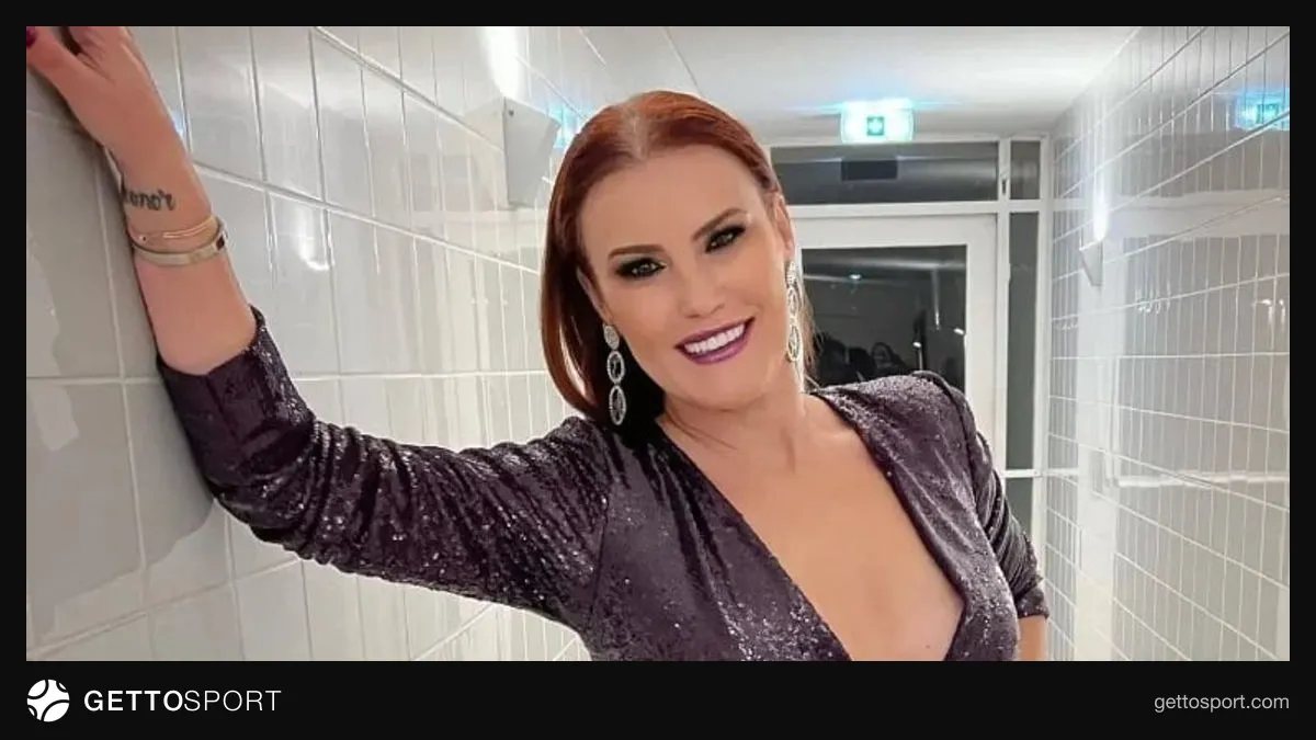 Kriştiano Ronaldo və bacısı Elma Aveyro kitab təqdimatında