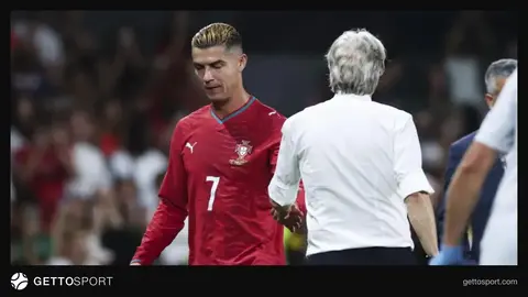 Kriştiano Ronaldo mətbuatla bəyanat yayımlayarkən