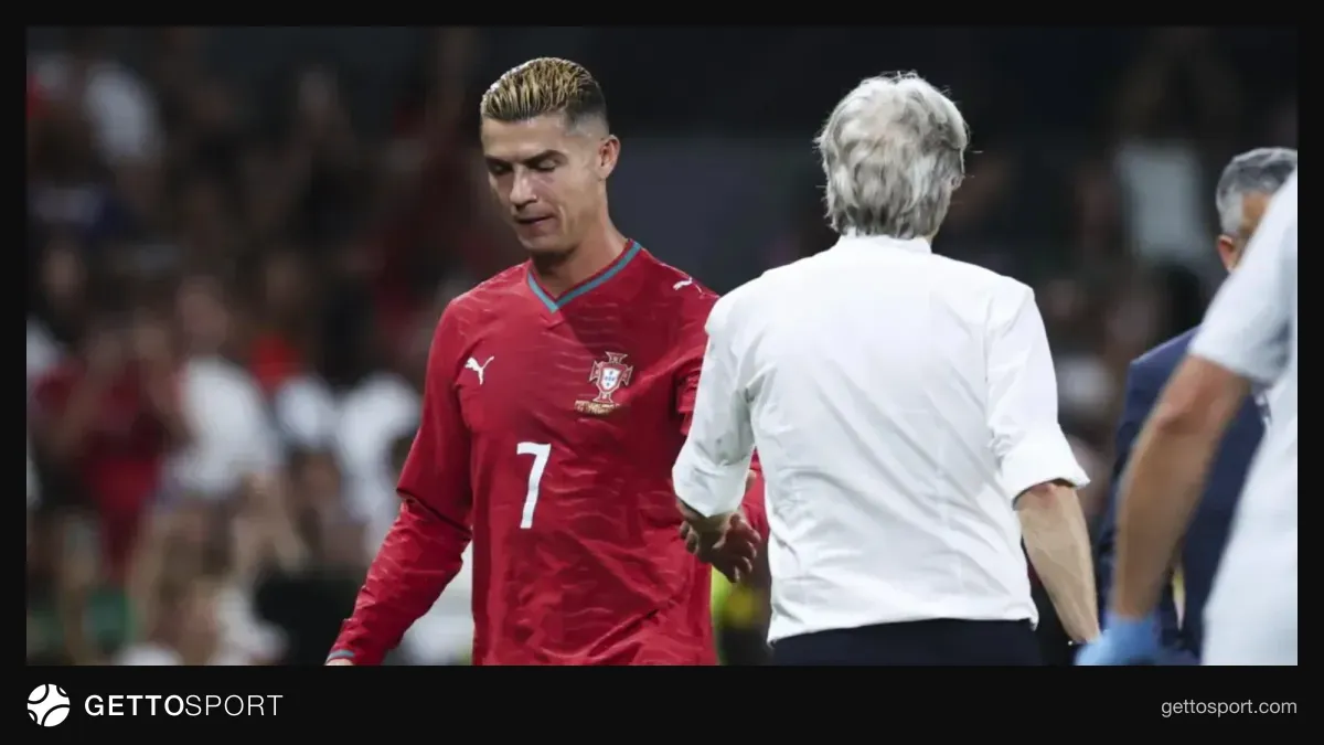 Kriştiano Ronaldo mətbuatla bəyanat yayımlayarkən