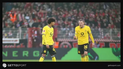 Sabah və Borussiya futbolçuları stadionda qarşılaşmağa hazırlaşır