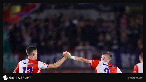 Sabah və Slaviya futbolçuları Bakı Olimpiya Stadionunda oyuna hazırlaşır