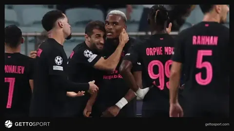 Sabah və Borussia Dortmund logoları və Bakı stadionu