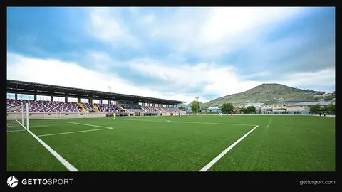 Şamaxı şəhər stadionunun gecə işıqlandırması üçün quraşdırma işləri