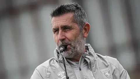 Samsunspor futbolcuları Nuri Asan Tesisleri'nde antrenmanda