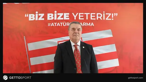 Veysel Bilen tesislerde konuşma yaparken