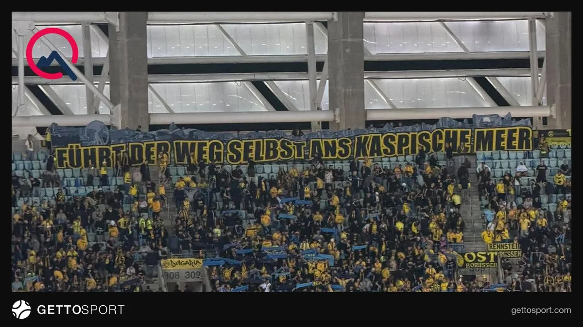 Borussiya Dortmund azarkeşləri Bakı Olimpiya Stadionunda banner açıb