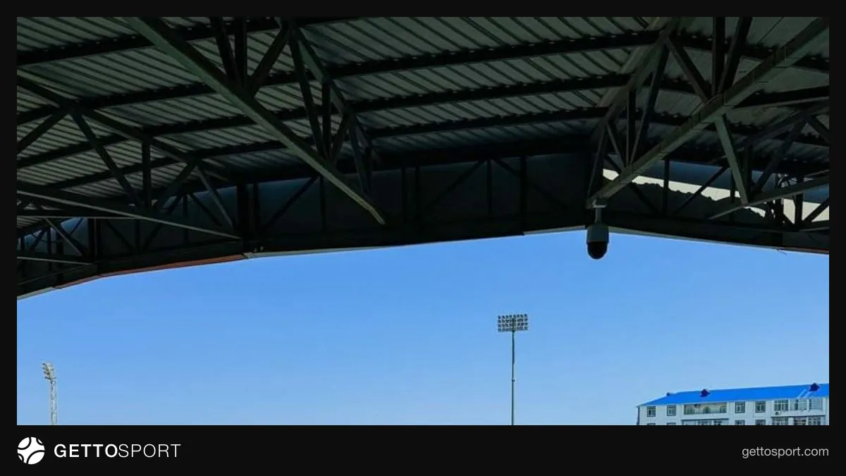 Quba Olimpiya Kompleksinin stadionunda təmir üçün gətirilən ağır texnika
