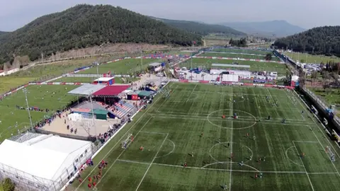 Səbail klubunun Qubada tikiləcək futbol akademiyası üçün meydança və inzibati binaların konturu