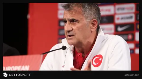 Şenol Güneş resmi takım fotoğrafı veya basın toplantısında görüntüsü
