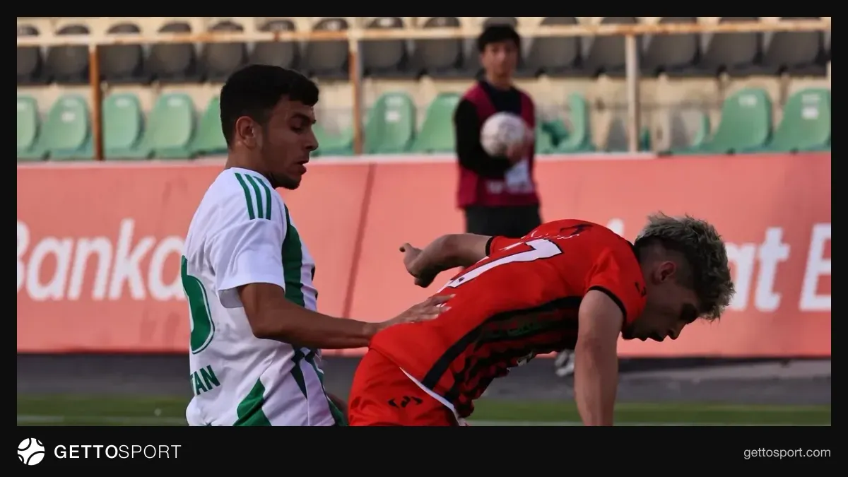 Serikspor formasıyla Sertan Yıldız gol sevincinde