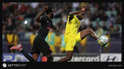 Seru Girassin qol sevinci və Dortmund futbolçuları
