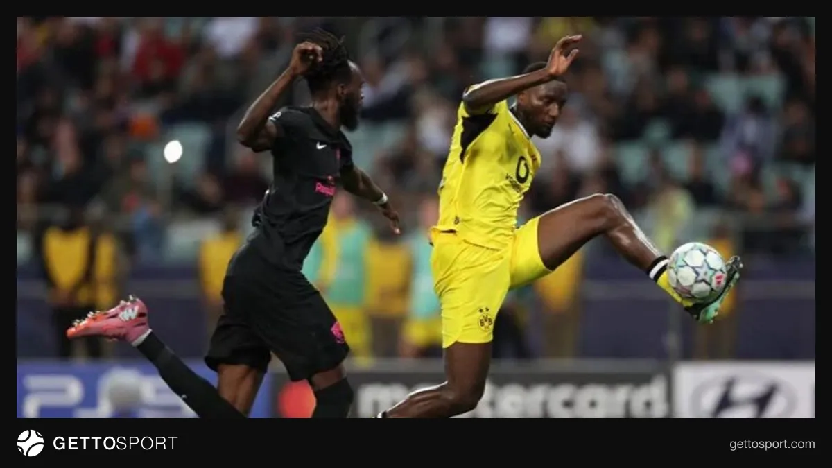 Seru Girassin qol sevinci və Dortmund futbolçuları