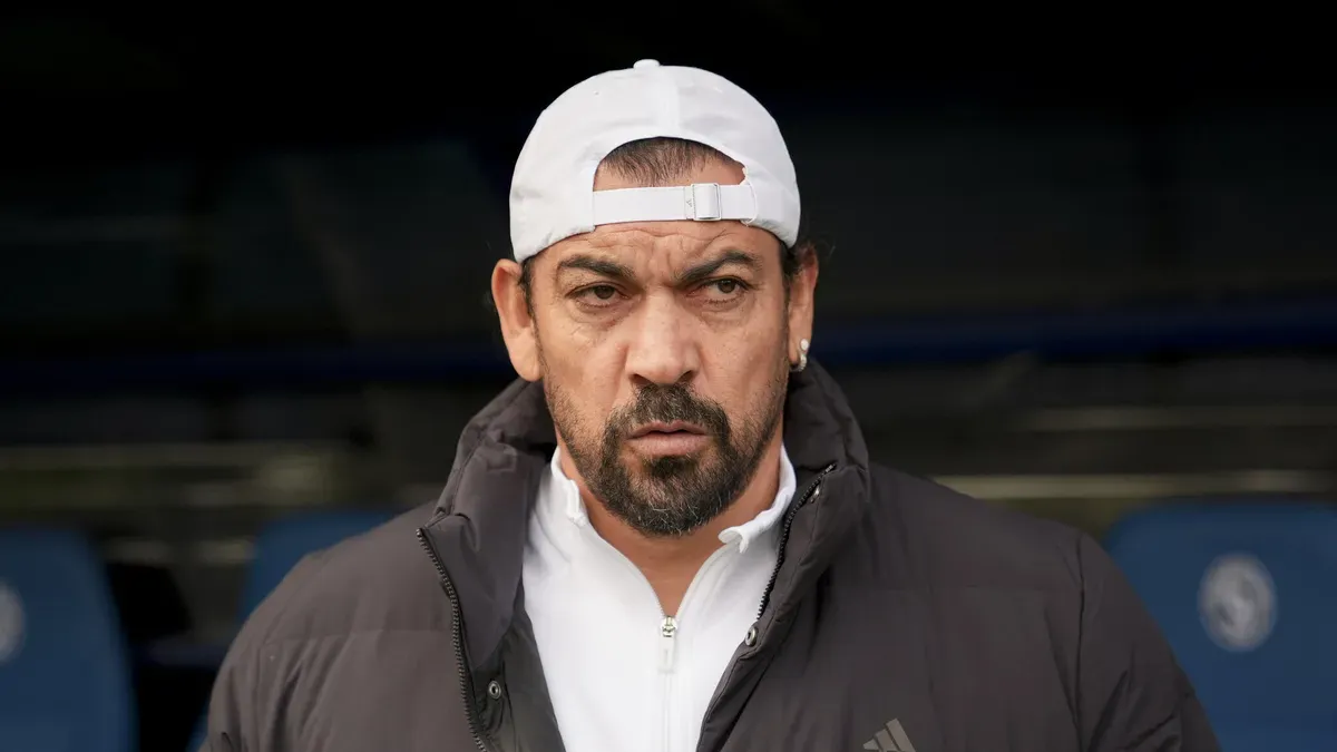 Servet Çetin stüdyoda A Spor canlı yayınında konuşurken