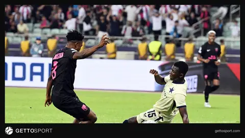 Sabah və Slaviya oyunu zamanı futbolçular meydanda