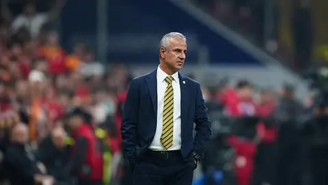 Süper Lig kulüp yöneticileri ve teknik direktörler konuşurken