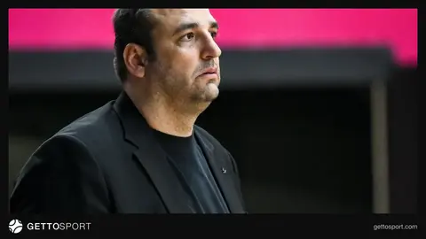 Tahir Baxşıyev mətbuat konfransında danışır