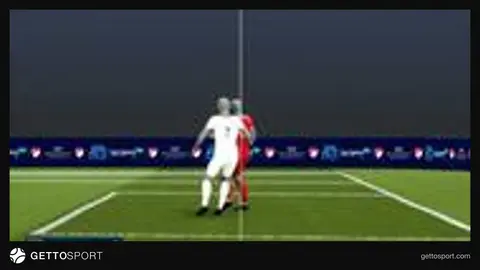 Tanguy Coulibaly gol sevinci sırasında ofsayt kararı