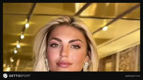 Tatyana Henrix ringə hazırlaşarkən məşq zamanı