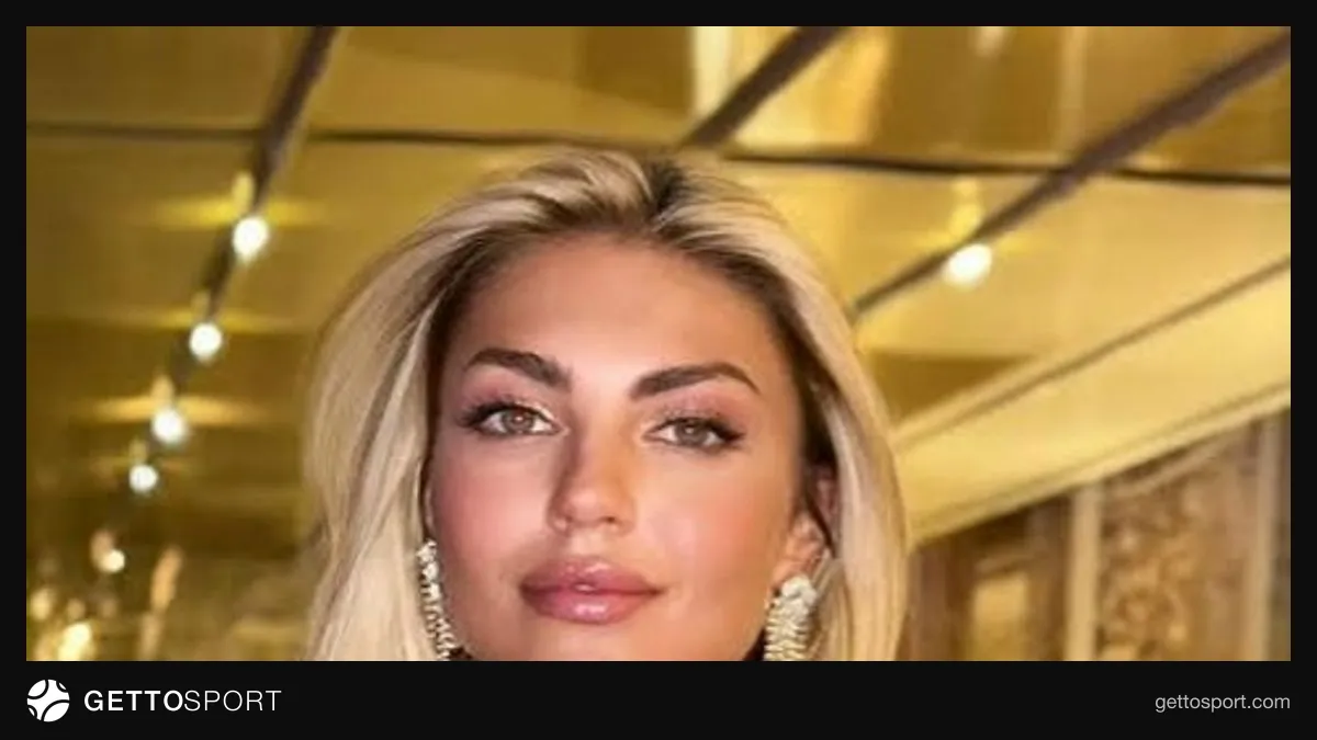 Tatyana Henrix ringə hazırlaşarkən məşq zamanı