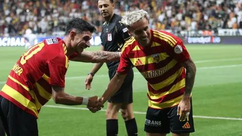 Taulant Seferi Kayserispor formasıyla gol sevinci yaşarken