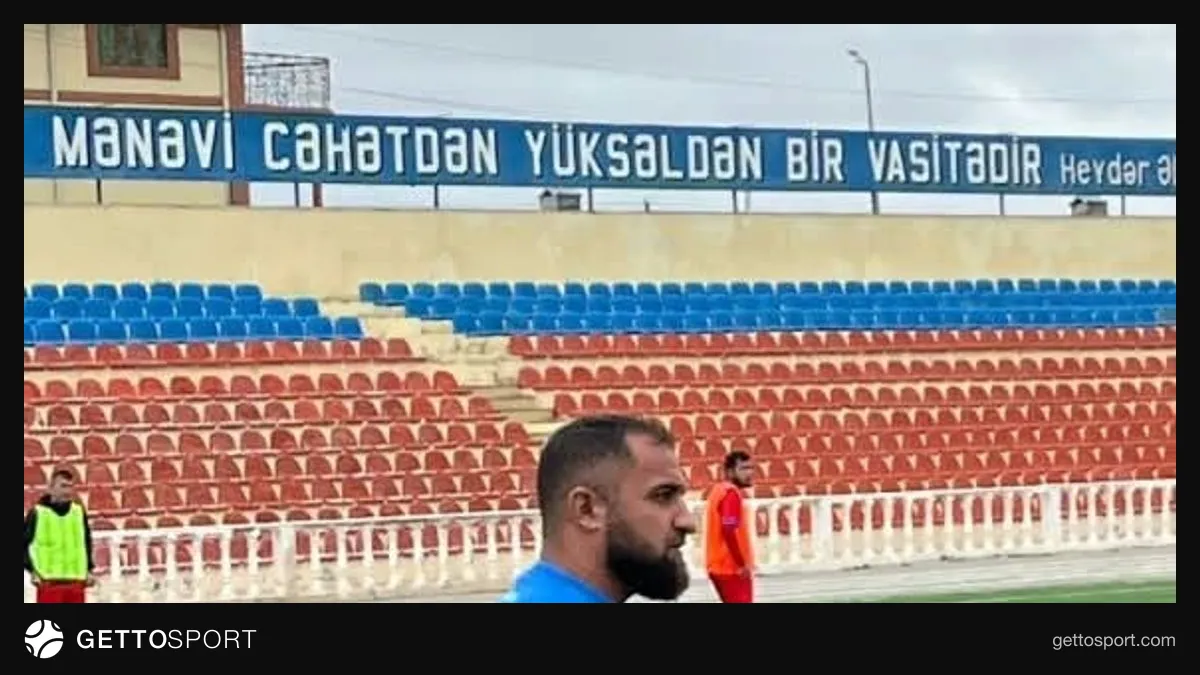 Təkan klubunun məşqindən və ya baş məşqçi Zeynalabidin Hüseynovdan görüntü