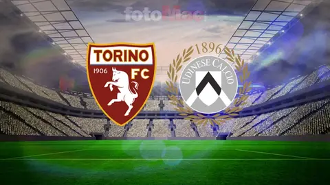 Torino forması giymiş futbolcular ve stadyum görüntüsü