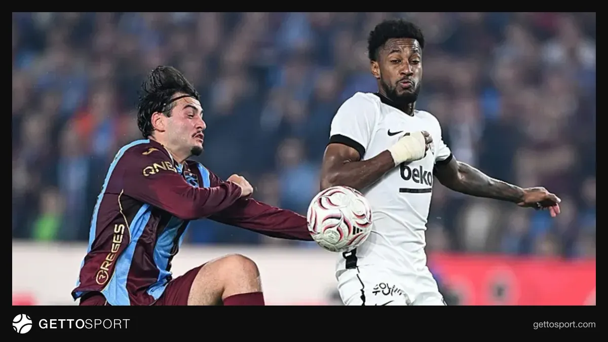 Trabzonspor-Beşiktaş maçından kaleci Onana ve ceza sahası içi görüntüsü