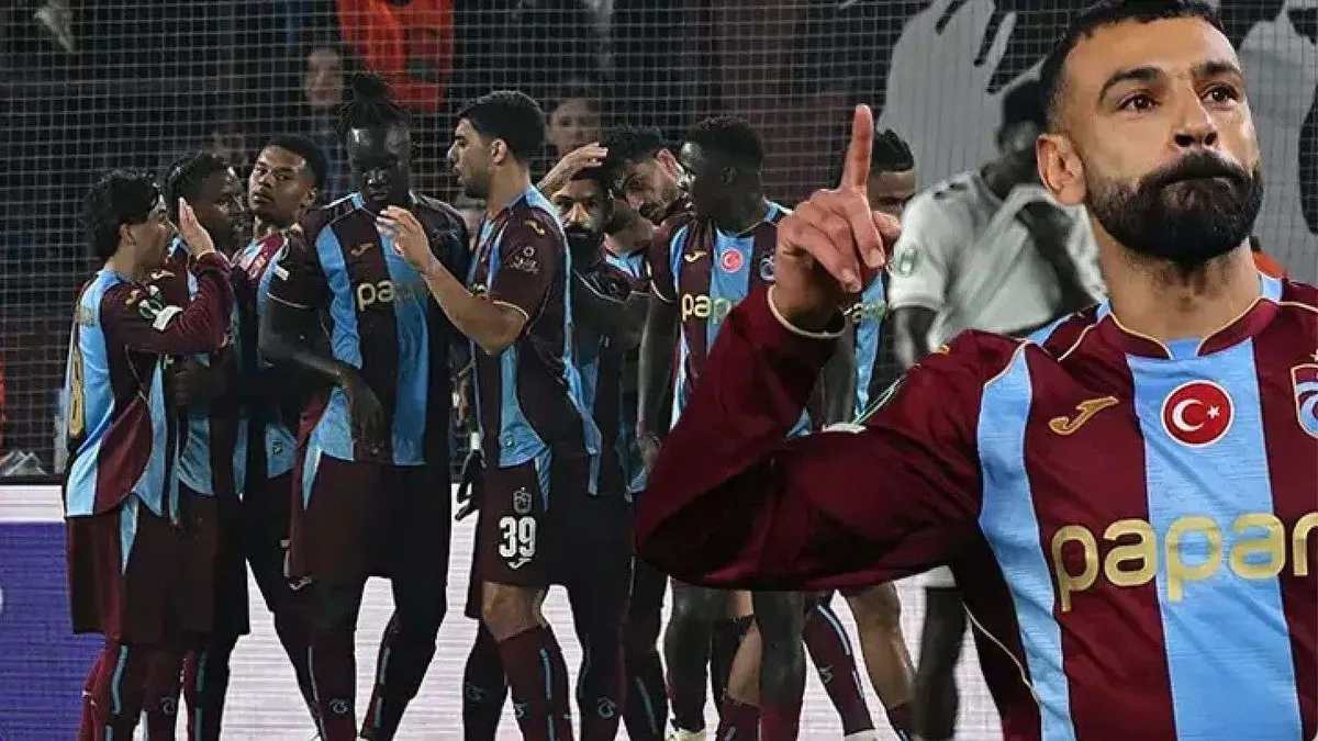 Mohamed Salah gol sevincinde, Trabzonspor formasını giyiyor