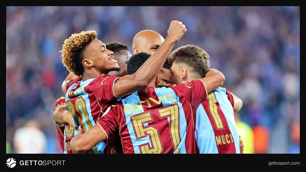 Trabzonspor kadro açıklaması ve Tim Jabol-Folcarelli'nin döndüğünü gösteren takım fotoğrafı