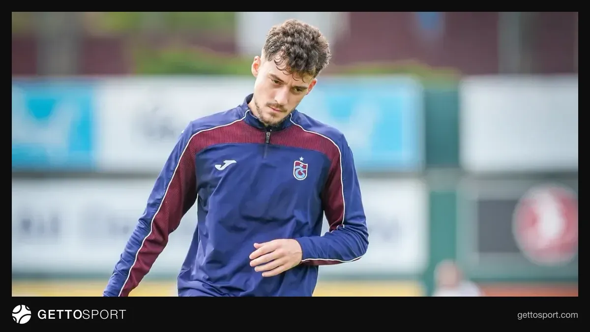 Trabzonspor futbolcuları Mehmet Ali Yılmaz Tesisleri'nde antrenmanda