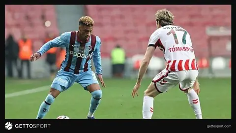 Trabzonspor ve Samsunspor formasıyla iki futbolcu sahada