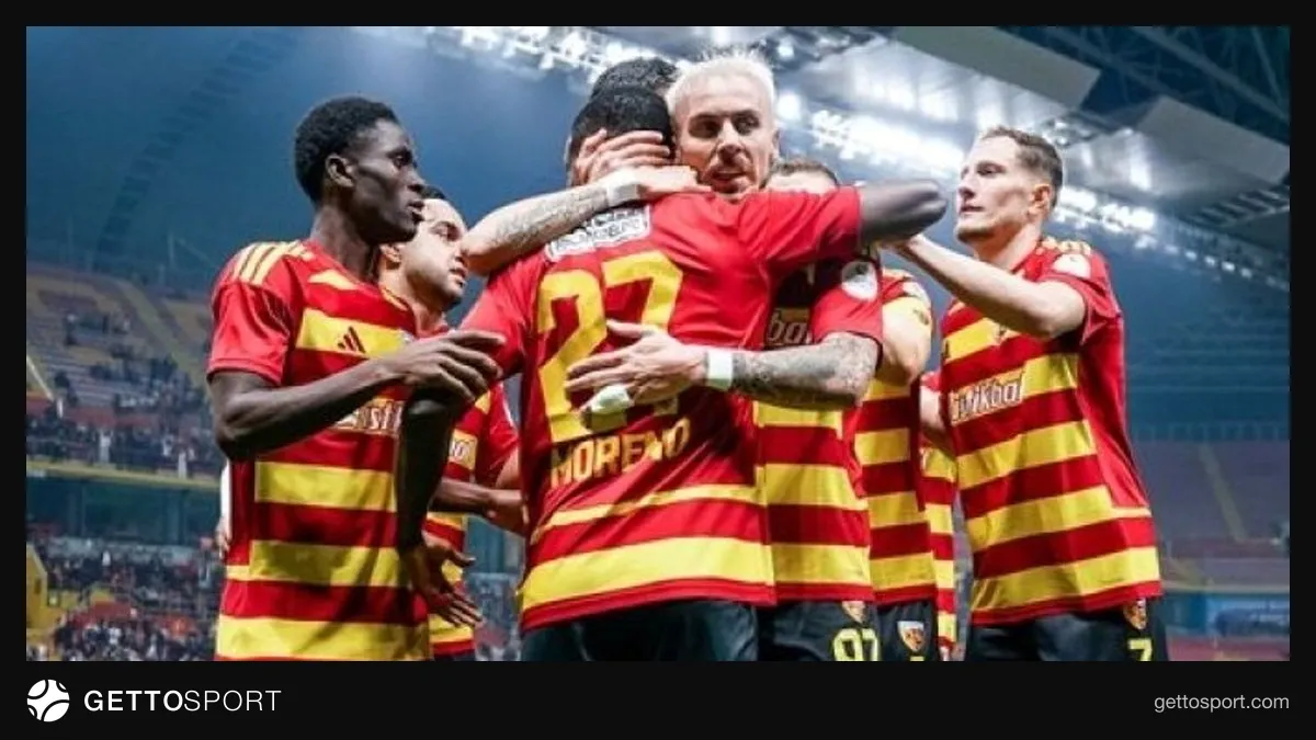 Trendyol 1. Lig maç sahası ve futbolcuların genel görünümü