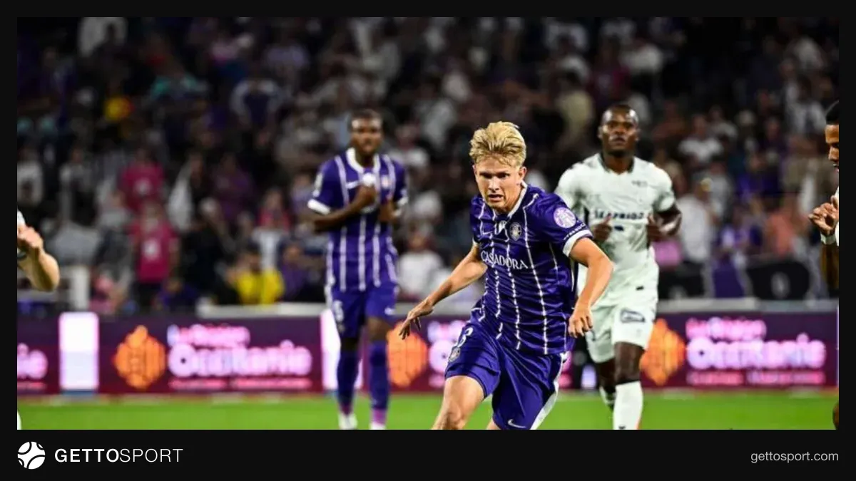 Tuluza futbolçuları qol sevinci
