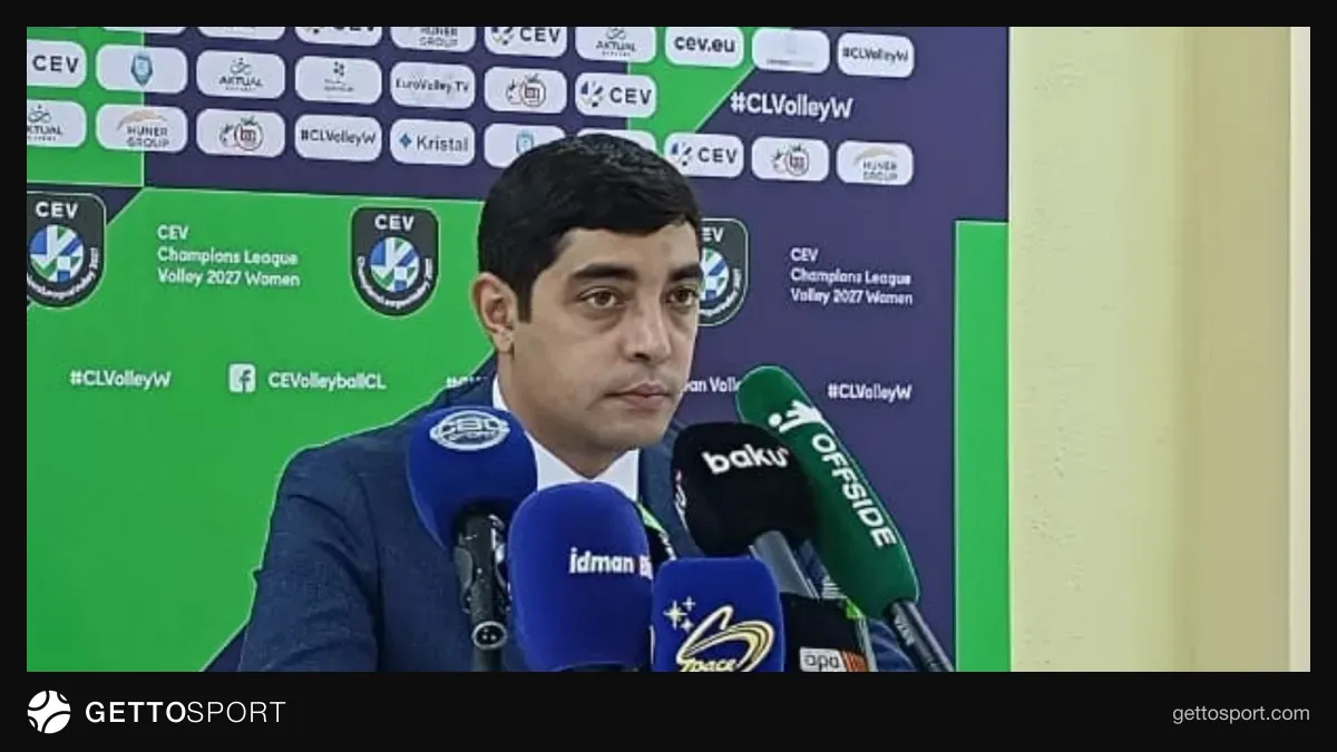 Tovuz Olimpiya İdman Kompleksində voleybol meydançası və komanda loqosu