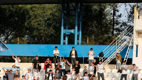 Turan Tovuz azarkeşləri və boş tribunalar Tovuz stadionunda