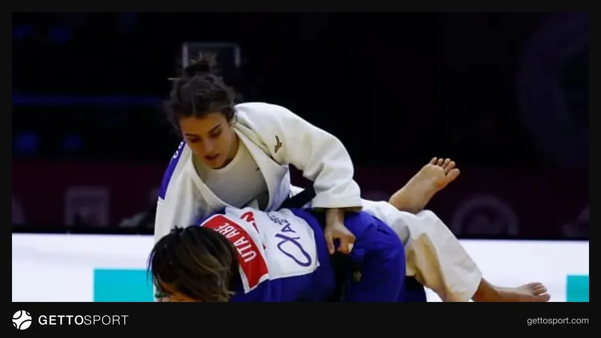 Uta Abe medal ilə podiumda — Bakı Dünya Cüdo Çempionatı