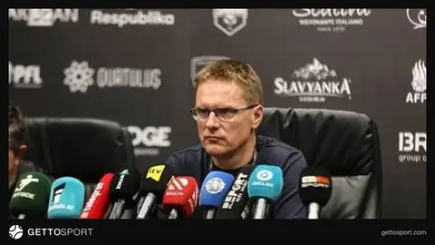 Valdas Dambrauskas mətbuat konfransında və Bakı Olimpiya Stadionu