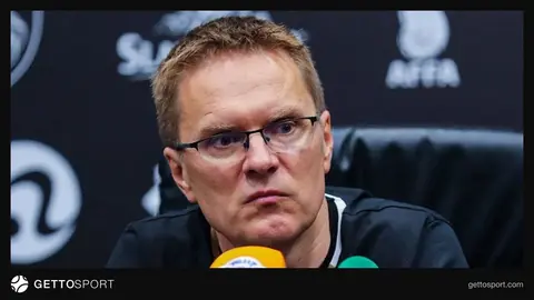 Valdas Dambrauskas mətbuat konfransında