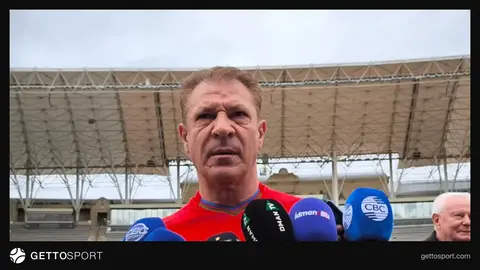 Vəli Qasımov Tofiq Bəhramov adına Respublika Stadionunda veteranlarla