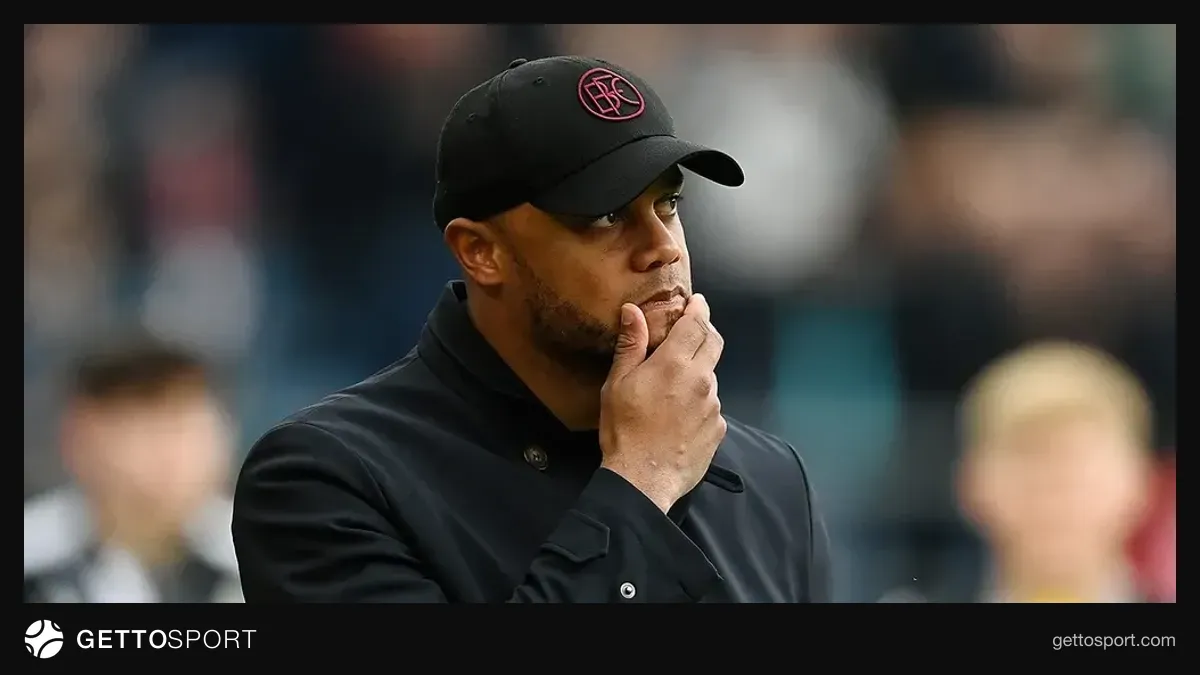 Vensan Kompany Bayern məşqində yoxluq göstərən klub loqosu ilə