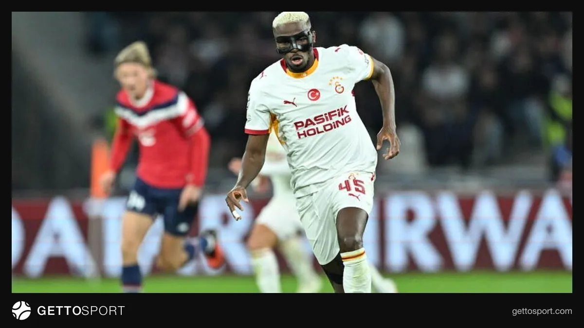 Victor Osimhen maç sonrası basın açıklaması yaparken