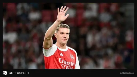 Mikel Arteta və Viktor Qyokereş məşqdə