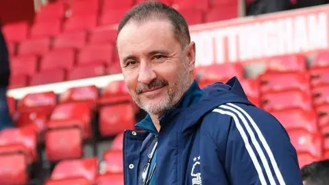 Vitor Pereira televizyon programında röportaj verirken