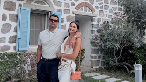 Volkan Demirel ve eşi Zeynep Sever Demirel paylaşımlarından bir kare