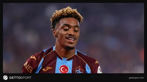 Wagner Pina basın toplantısında konuşurken
