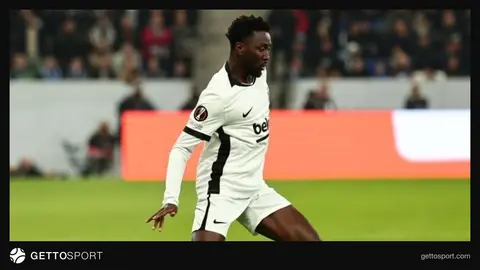 Wilfred Ndidi mikrofon karşısında basın toplantısında konuşuyor