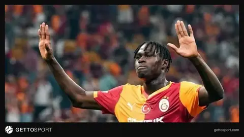 Wilfried Singo tedavi sürecinde, Galatasaray formasıyla antrenman görüntüsü
