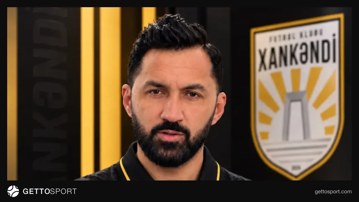 Xankəndi baş məşqçisi Röyal Nəcəfov mətbuat konfransında