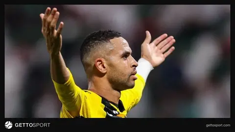 Youssef En Nesyri Al Ittihad formasıyla gol sevinci yaşarken