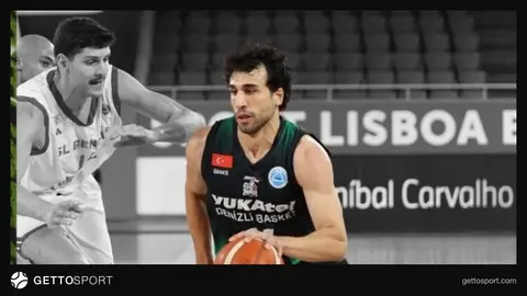 Yukatel Denizli Basket oyuncuları Benfica deplasmanında maç sırasında